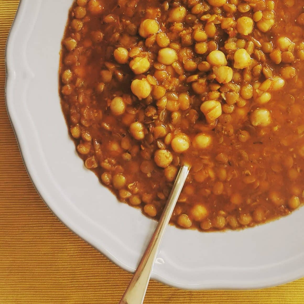 Supă de linte verde la Soup Up unde mănânci o ciorbă bună în București