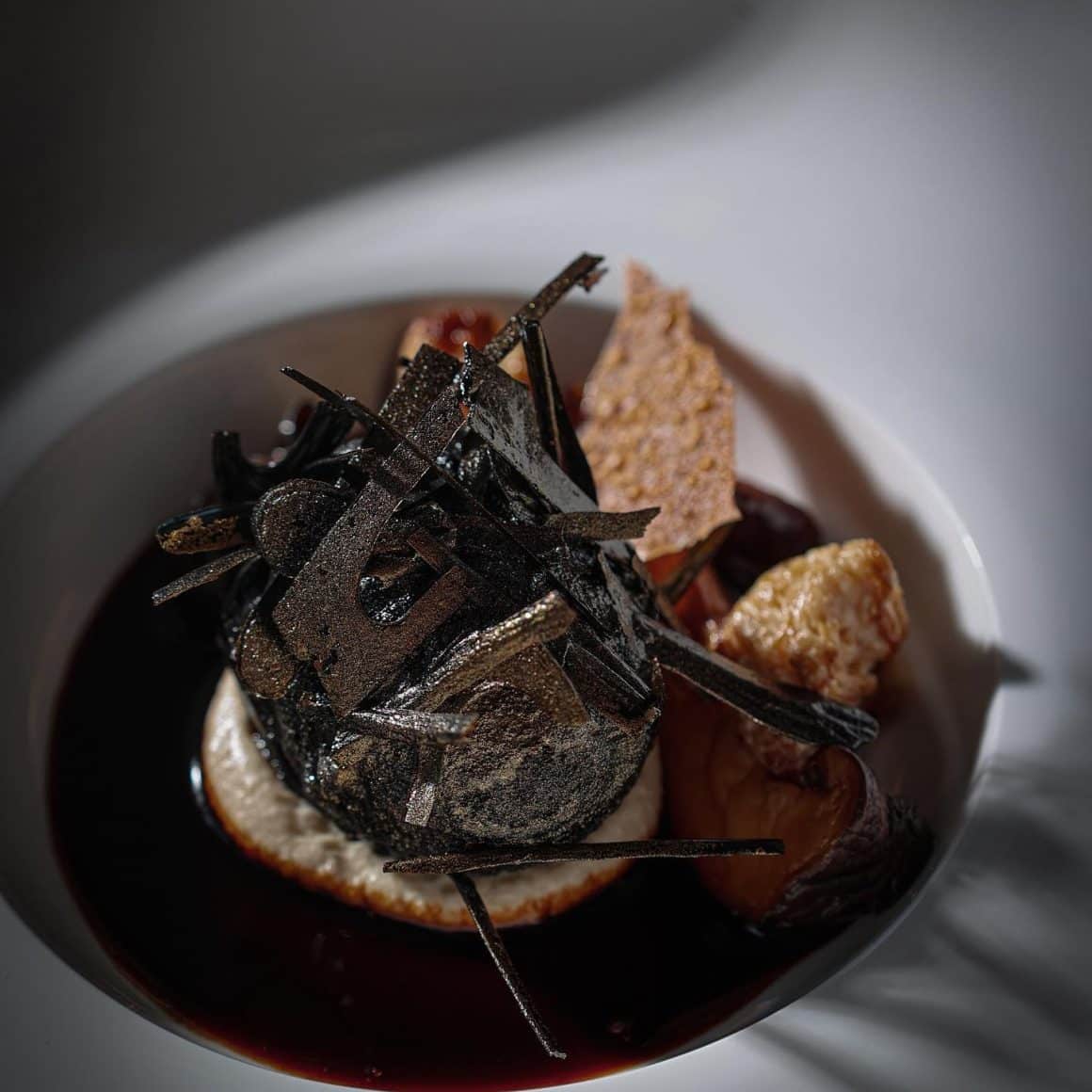 Preparat de fine dining de la Kaiamo. Cină-experiență București