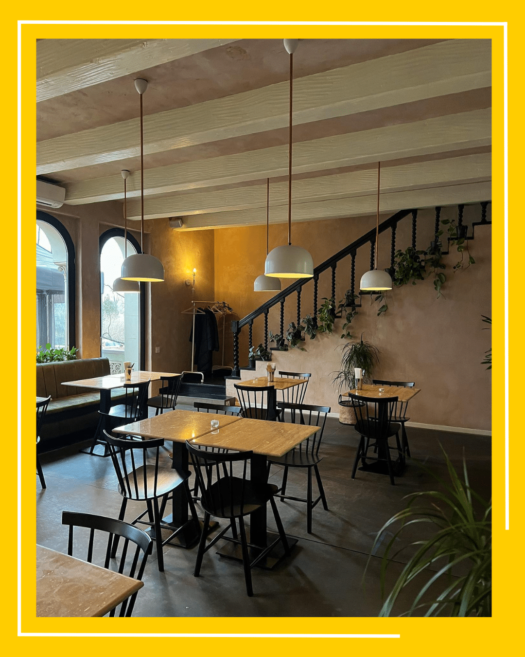 imagine din restaurant Le Bab Charles de Gaulle