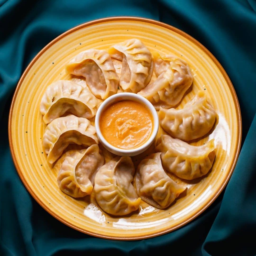 momos (găluște specifice nepaleze)