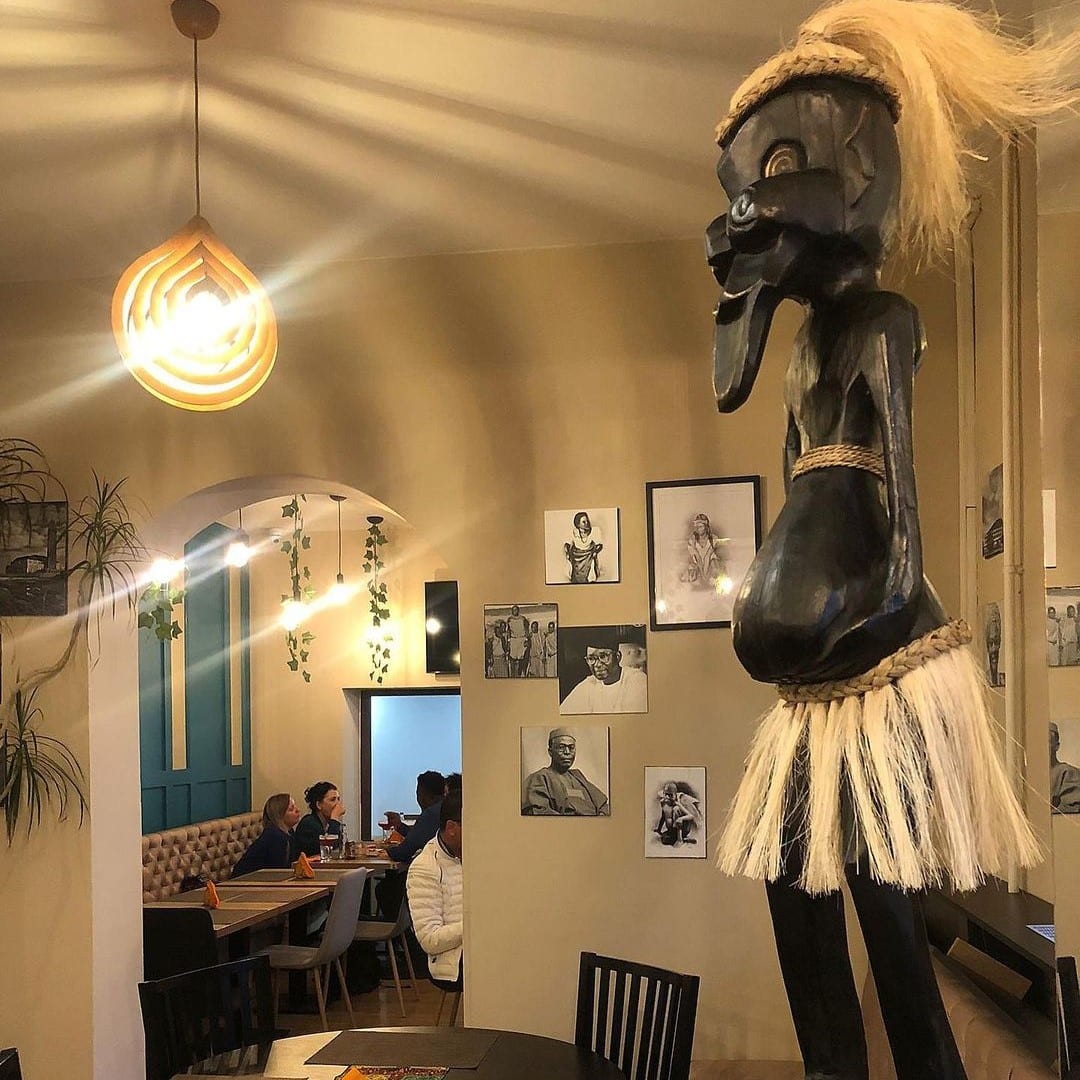 Imagine din restaurant Tribes by Nelz, restaurant cu specific african din București. Restaurante etnice cu specific deosebit din București.