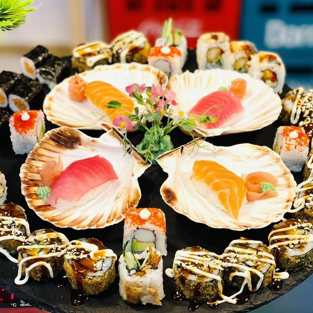 platou cu sushi de la restaurant Chanh Miam Miam