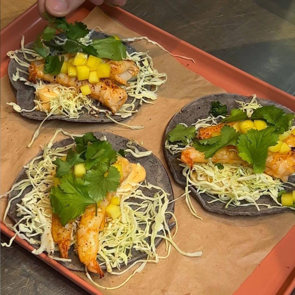 3 farfurii cu tacos de la MAT București