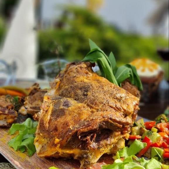 friptura de miel de la Casa Doina. Restaurante de unde poți comanda Masa de Paște