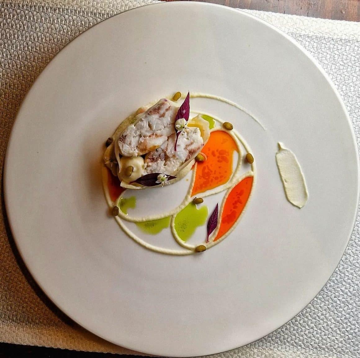 preparat de fine dining de la restaurant Casa Hirscher.