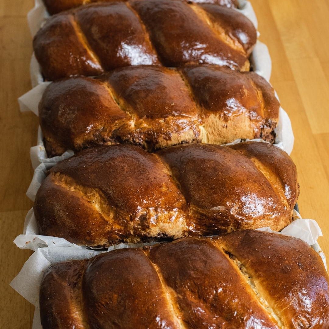 cozonaci de la Bacania Veche. restaurante unde poți să comanzi masa de Paște