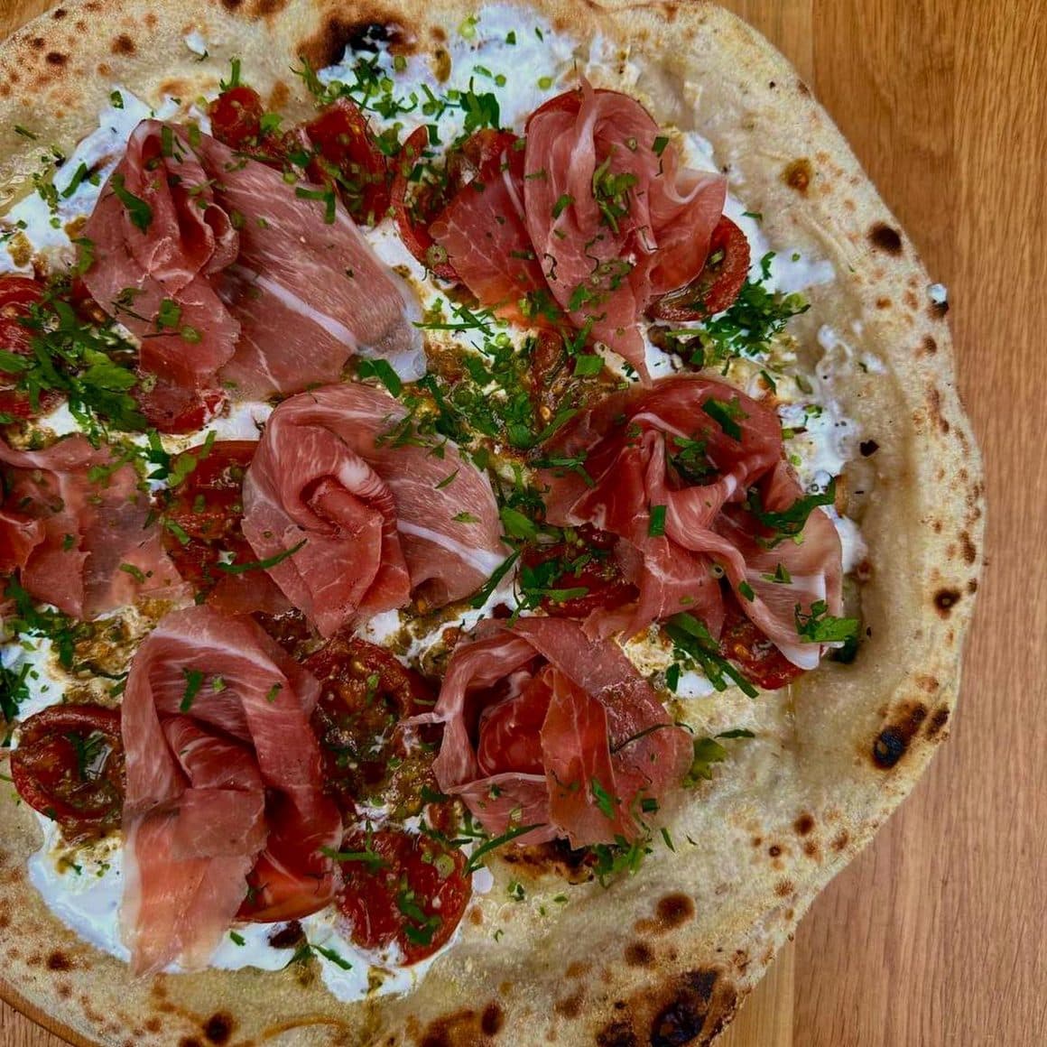 pizza de la Tud'i Pizza