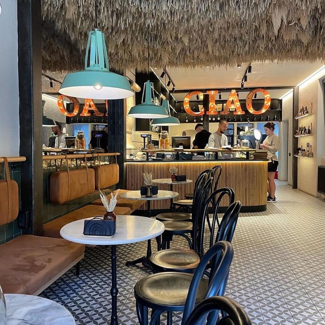 Interiorul de la Mano Bocca