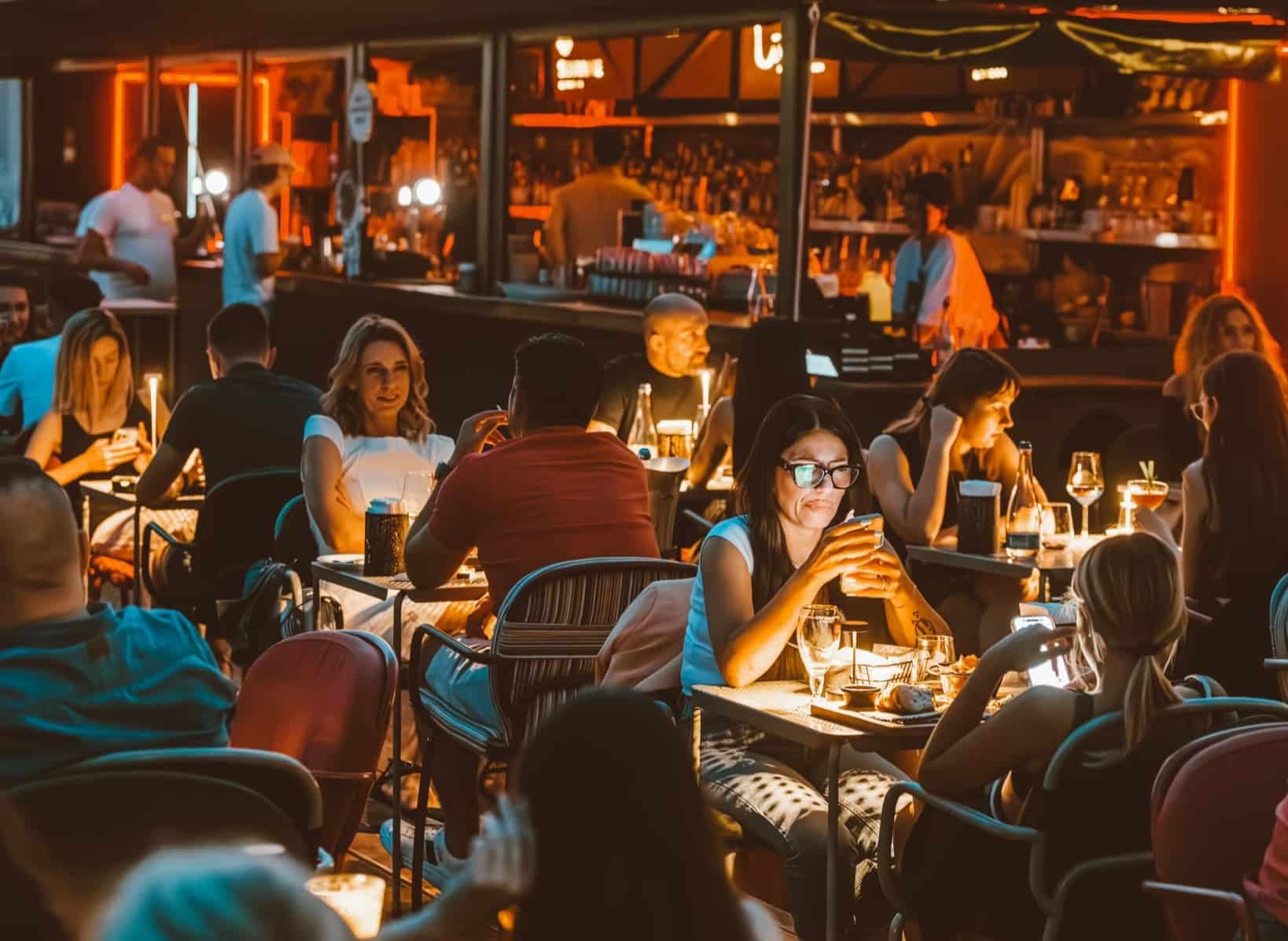 10+ terase frumoase din Centru, pentru serile de vară