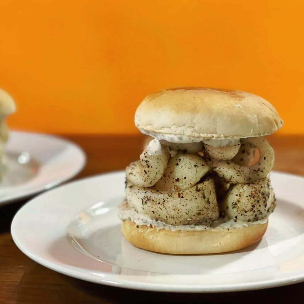 sandviș de la Pickles. Comfort food București