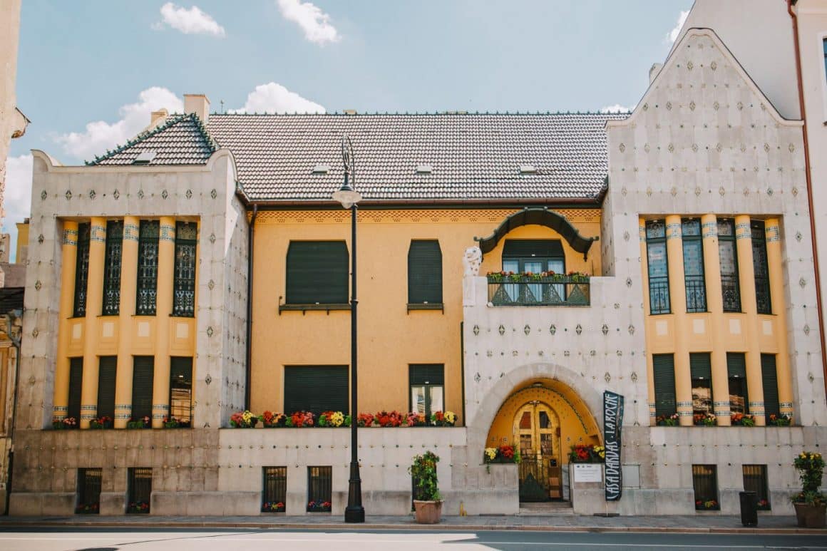 Casa Darvas La-Roche Oradea
