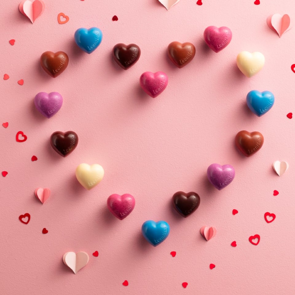 Bomboane de Ziua Îndrăgostiților in forma de inimioare de la Leonidas