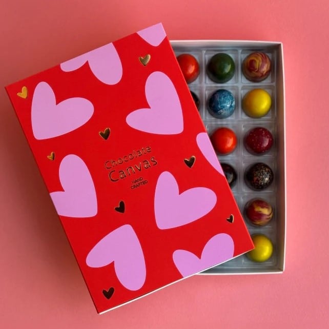 Cutie cu bomboane de Ziua Îndrăgostiților de la Piața9