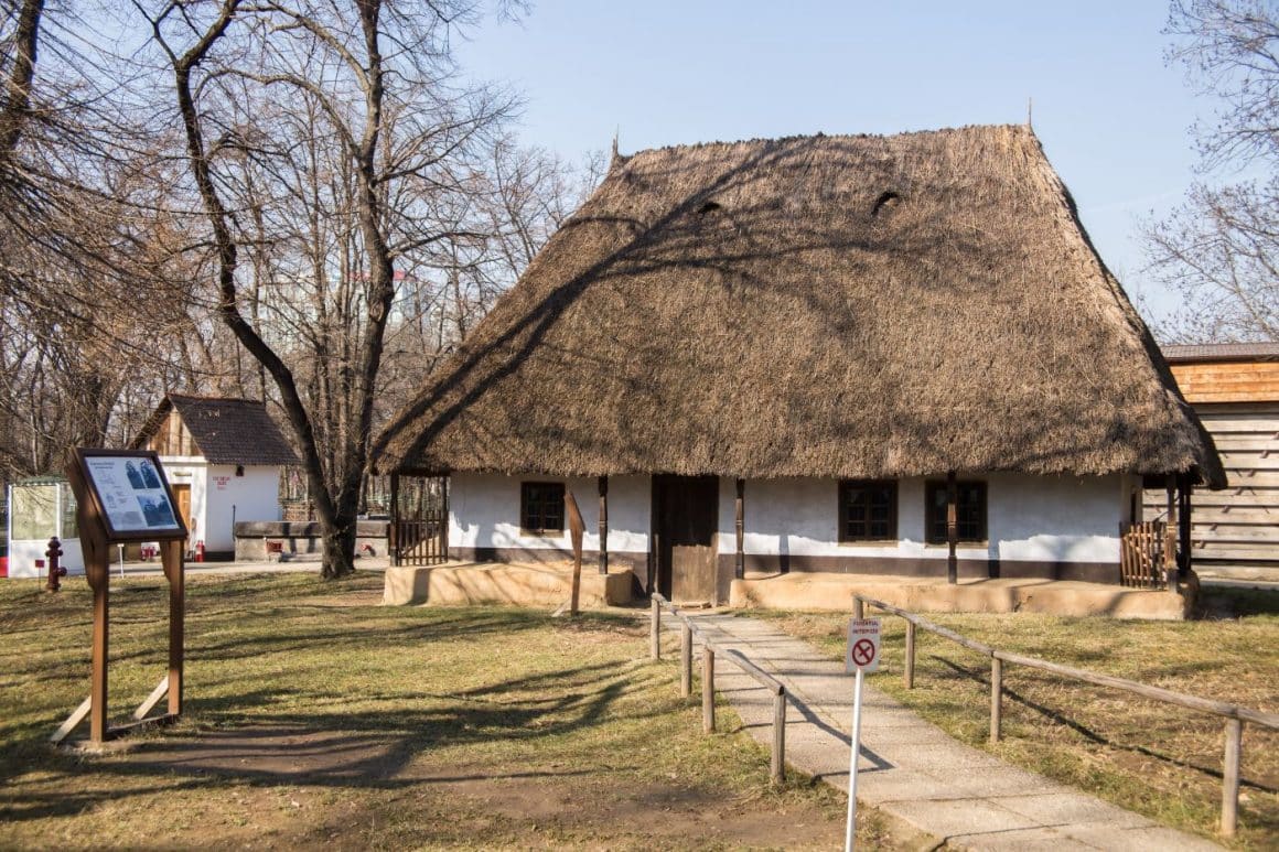 Casa veche taraneasca. Muzeul Național al Satului "Dimitrie Gusti". Obiective turistice București