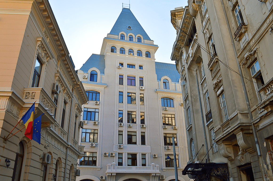 Palatul Universul  din București