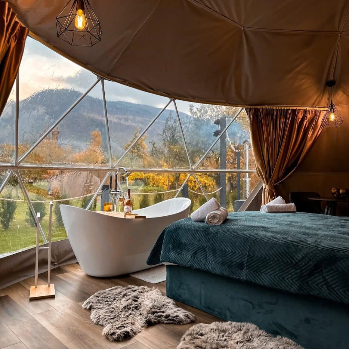 Skynest Dome Hunedoara.